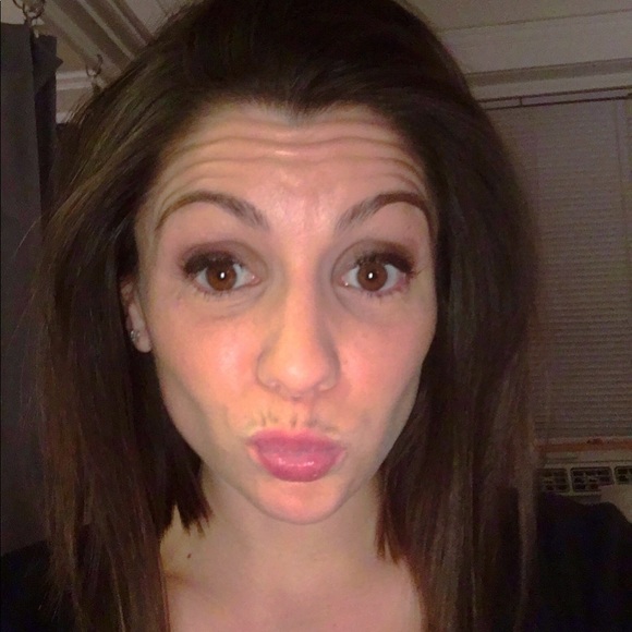 Meet your Posher, Meg - Picture 2 of 3